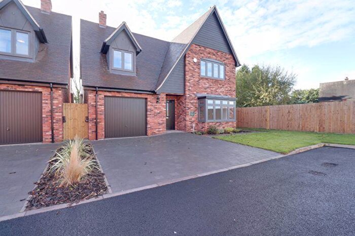 4 Bedroom Detached House For Sale In Levedale Road, Penkridge, Staffordshire, ST19