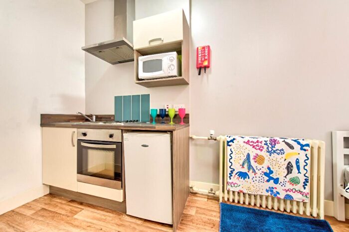 Studio To Rent In St. Andrews Street, Glasgow, G1