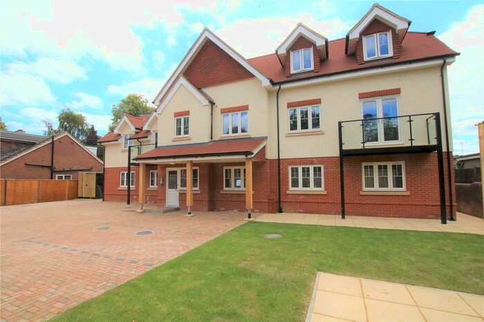 2 Bedroom Flat To Rent In Westcote House, Westcote Road, Reading, Berkshire, RG30
