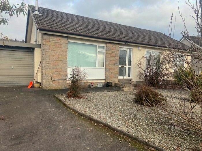 3 Bedroom Detached Bungalow To Rent In Hollybush Crescent, Crieff, PH7