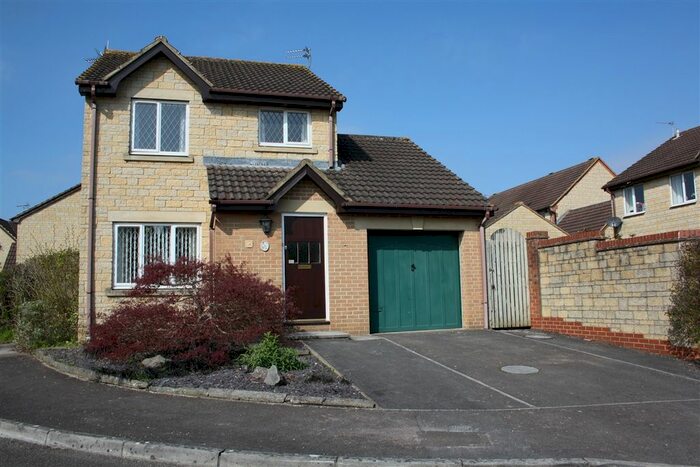 3 Bedroom Detached House To Rent In Couzens Close, Chipping Sodbury, Bristol BS37