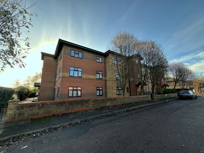 1 Bedroom Flat To Rent In Gillians Way, Oxford, OX4