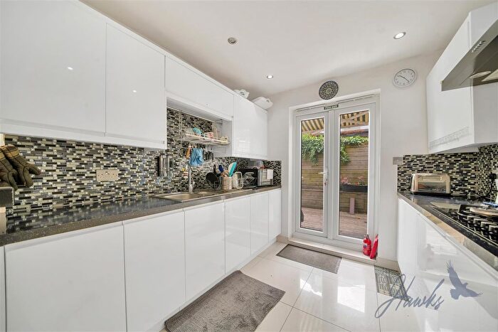 5 Bedroom Terraced House To Rent In Vicarage Lane, London, E15
