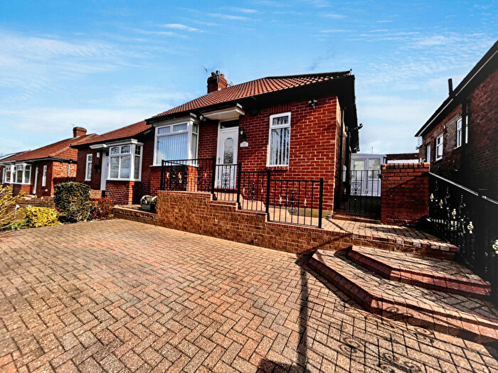 2 Bedroom Bungalow For Sale In Glendale Gardens, Sheriff Hill, Gateshead, Tyne And Wear, NE9