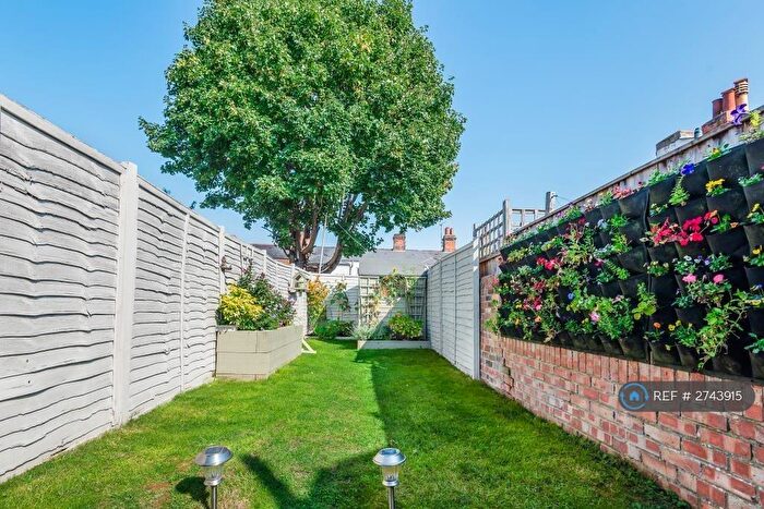 2 Bedroom Terraced House To Rent In Western Road, Reading, RG1