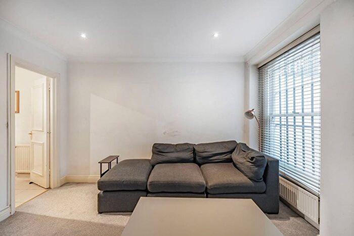 1 Bedroom Flat To Rent In Courtfield Road, South Kensington, London, SW7