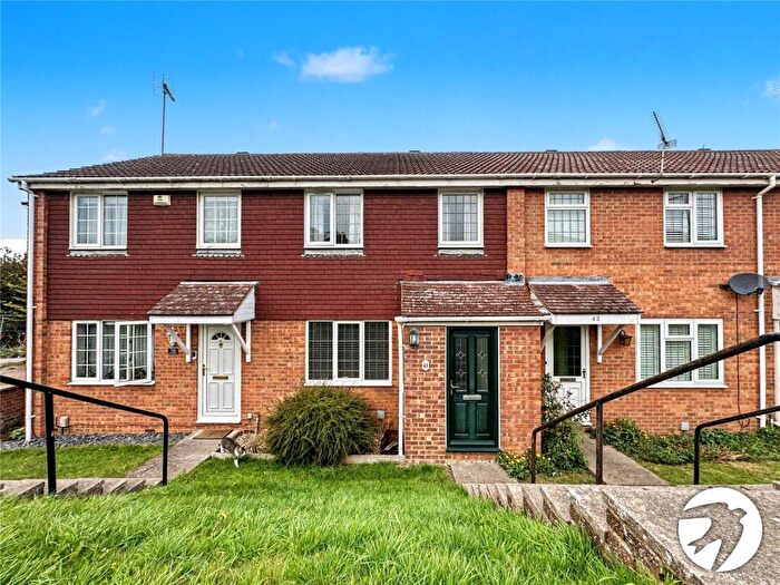 3 Bedroom House For Sale In Central Park Gardens, Chatham, Kent, ME4