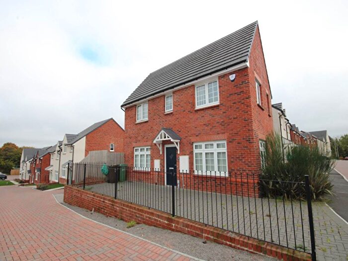 3 Bedroom Property To Rent In Brynffynnon, Croespenmaen, NP11