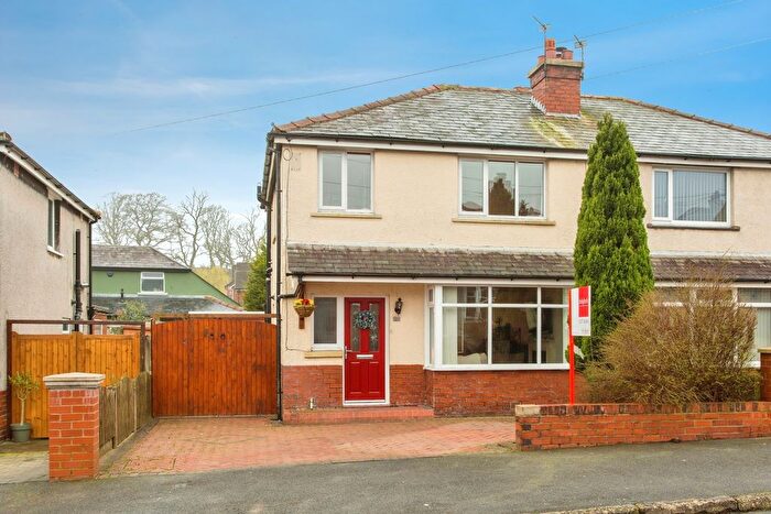 3 Bedroom Semi Detached House For Sale In Lighthurst Lane, Chorley, Lancashire, PR7