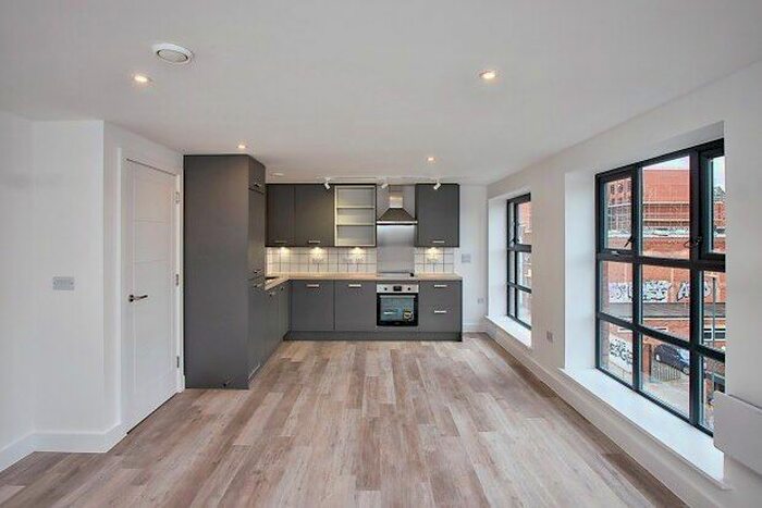 2 Bedroom Flat To Rent In Digbeth Square, Birmingham, B12