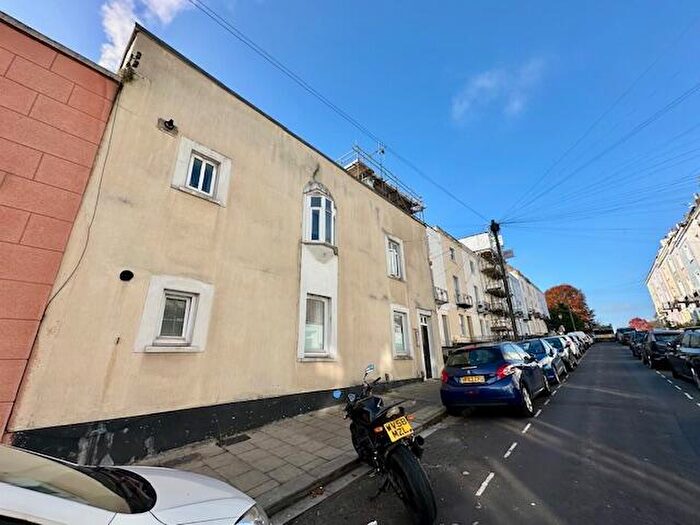 1 Bedroom Apartment To Rent In Southleigh Road, Bristol, BS8