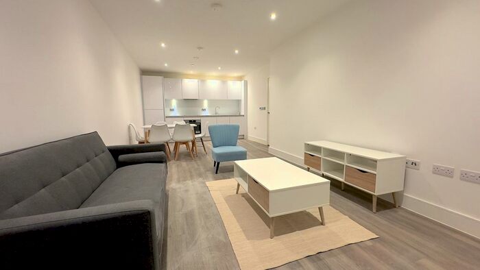 2 Bedroom Flat To Rent In Ashwell House, Healum Avenue, Southall, UB2