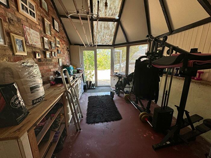 3 Bedroom Detached House For Sale In Wood Farm, East Fenside, Stickney, Lincolnshire, PE22