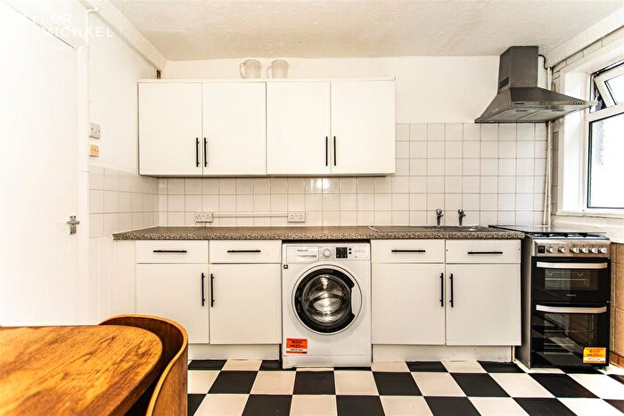 4 Bedroom Terraced House To Rent In Coombe Terrace, Brighton, BN2