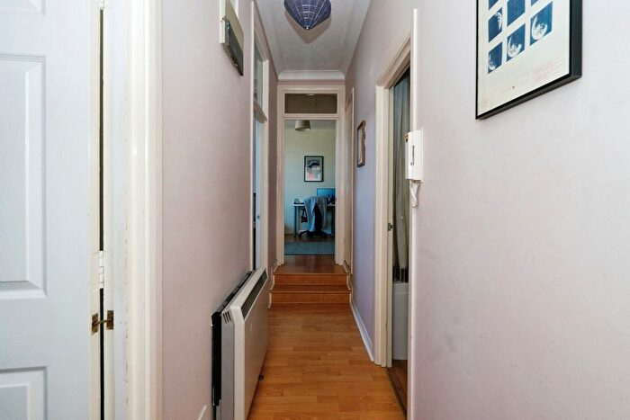 1 Bedroom Flat For Sale In Blatchington Road, Hove, East Sussex, BN3