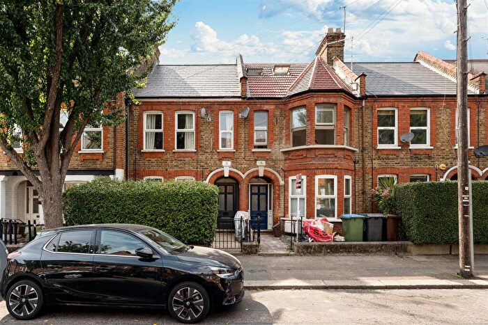1 Bedroom Flat For Sale In Fleeming Road, Walthamstow, E17