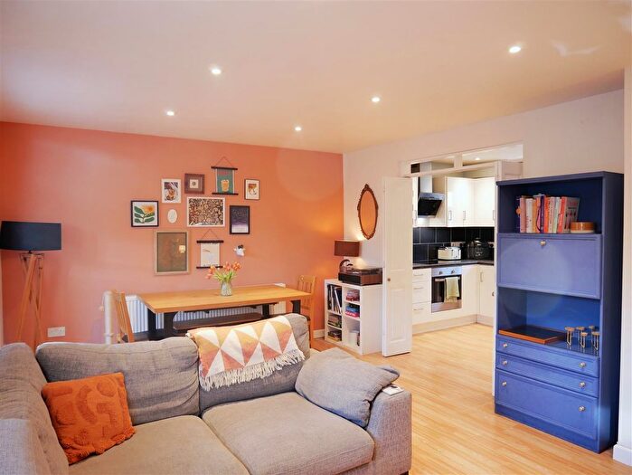 3 Bedroom Terraced House For Sale In Swaddons Mill, Horsebrook, Calne, SN11