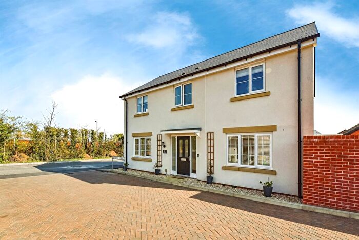 4 Bedroom Detached House For Sale In Ransome Terrace, Westbury, BA13