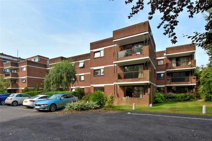 2 Bedroom Flat To Rent In Woodhurst North, Ray Mead Road, Maidenhead, Berkshire, SL6