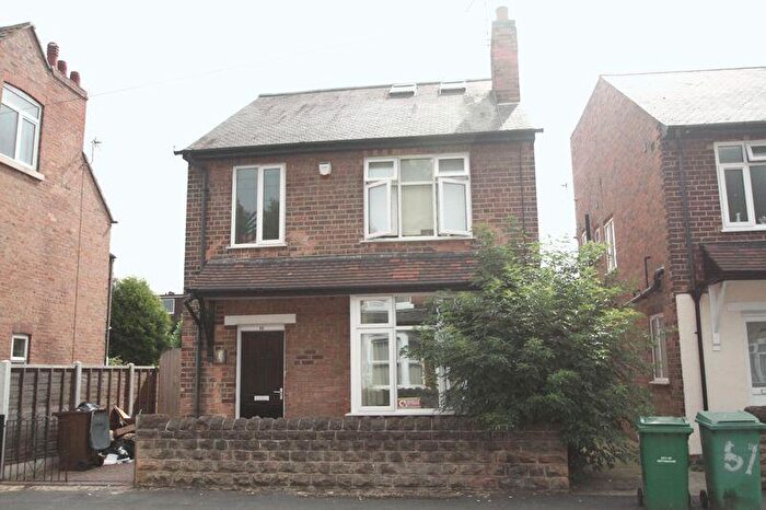 6 Bedroom House Of Multiple Occupation To Rent In Highfield Road, Nottingham, NG7