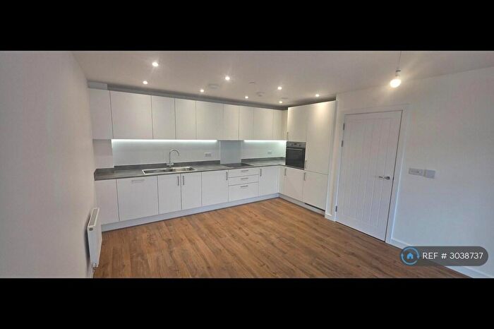 2 Bedroom Flat To Rent In Stone, Dartford, DA2