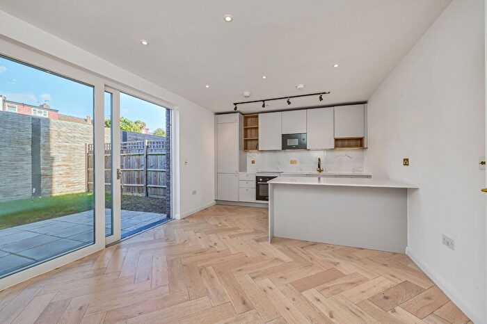 3 Bedroom Detached House For Sale In Ravensbury Terrace, Earlsfield, London, SW18