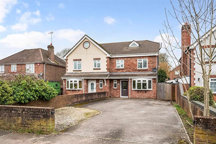 4 Bedroom Semi Detached House For Sale In Frogmore Lane, Lovedean, PO8