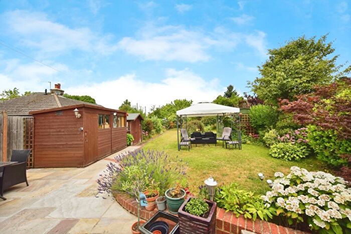 3 Bedroom Bungalow For Sale In Keycol Hill, Newington, Sittingbourne, Kent, ME9
