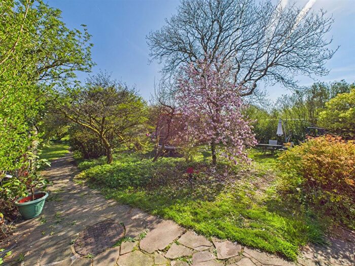 3 Bedroom Cottage For Sale In Cynheidre, Llanelli, SA15