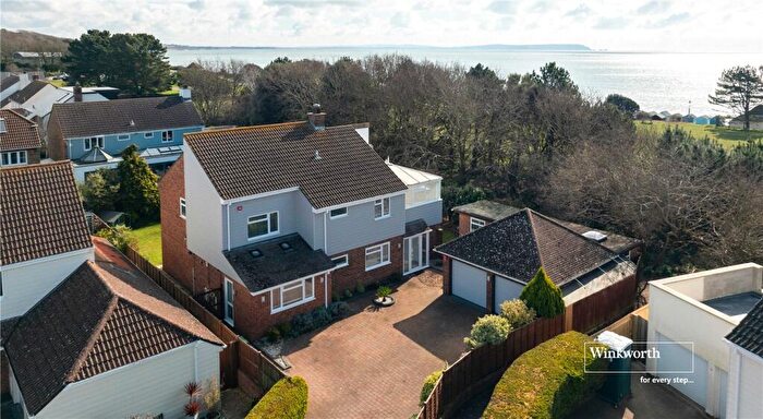 4 Bedroom Detached House For Sale In Vecta Close, Friars Cliff, Christchurch, Dorset, BH23