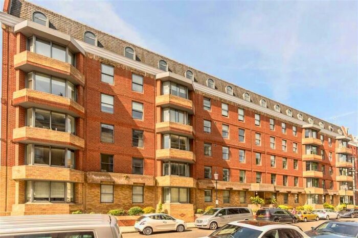 2 Bedroom Flat To Rent In Emperors Gate, London, SW7