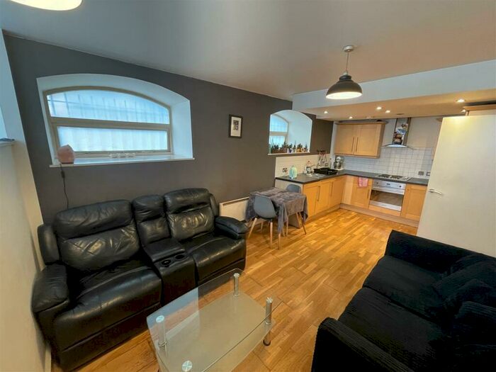 1 Bedroom Apartment To Rent In The Wentwood, Newton Street Northern Quarter, Manchester, M1