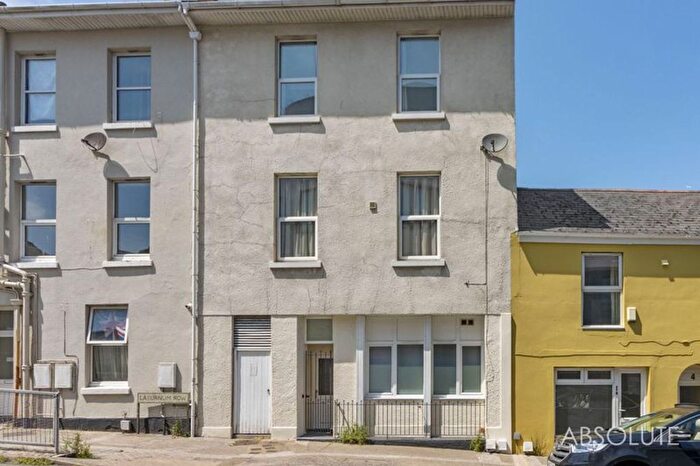 1 Bedroom Flat To Rent In Laburnum Row, Torquay, TQ2