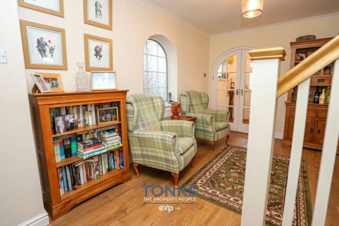 5 Bedroom Detached House For Sale In County Park Avenue, Halesowen, B62