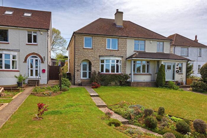 3 Bedroom Semi Detached House For Sale In London Road, Ryarsh, ME19