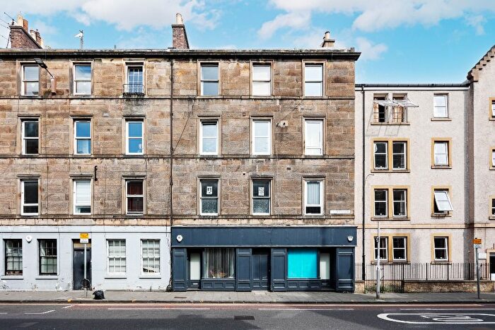 2 Bedroom Flat To Rent In Causewayside, Newington, Edinburgh, EH9