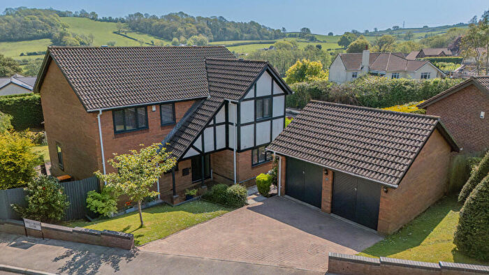 4 Bedroom Detached House For Sale In Ffos-y-fran Close, Newport, NP10