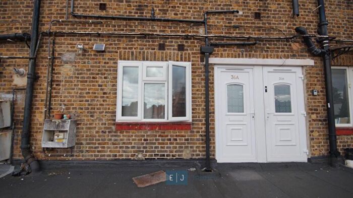 1 Bedroom Apartment To Rent In Old Church Road, London, E4