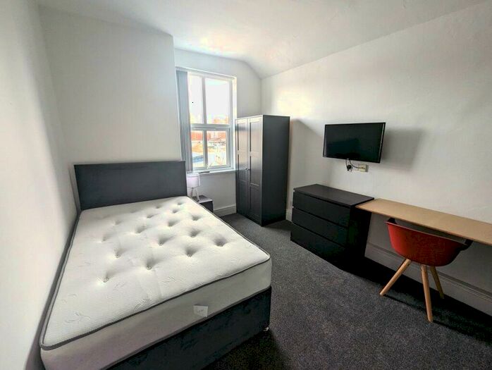 1 Bedroom House Of Multiple Occupation To Rent In Edleston Road, Crewe, CW2