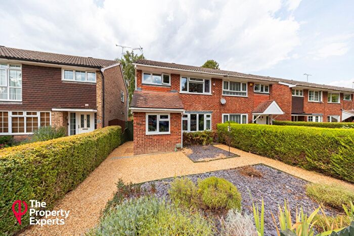 3 Bedroom Semi Detached House For Sale In Holland Pines, Bracknell, RG12