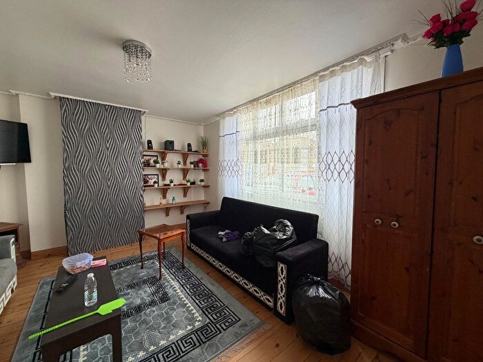 3 Bedroom Terraced House To Rent In Montagu Crescent, Edmonton, N18