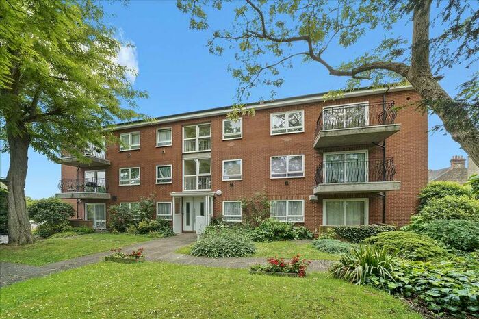 1 Bedroom Flat To Rent In Ascalon Court, Upper Tulse Hill, London, SW2