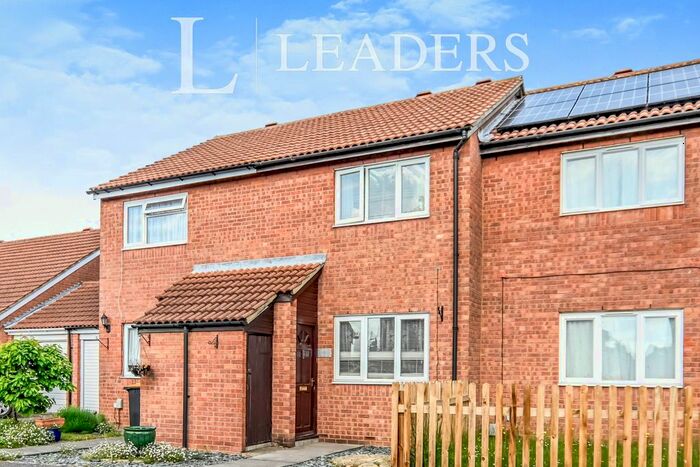 2 Bedroom End Of Terrace House To Rent In Alburgh Close, Bedford, MK42