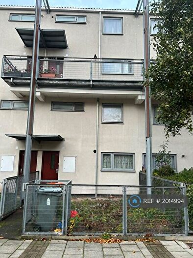 2 Bedroom Maisonette To Rent In Fothergill Close, London, E13