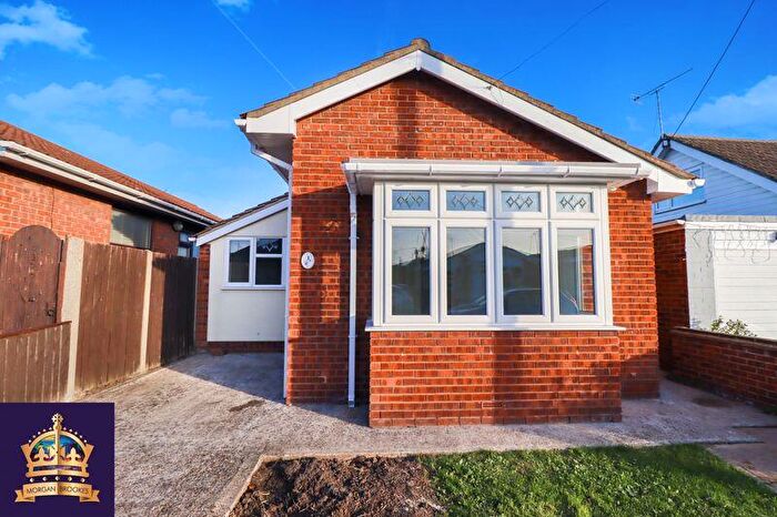2 Bedroom Bungalow To Rent In Hertford Road, Canvey Island, SS8