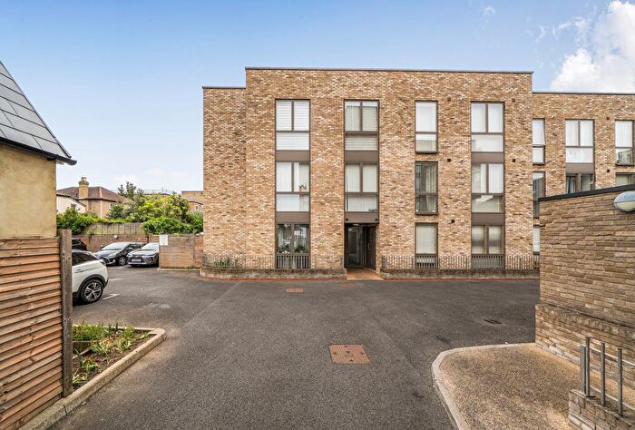 1 Bedroom Flat For Sale In Stafford Road, Wallington, SM6