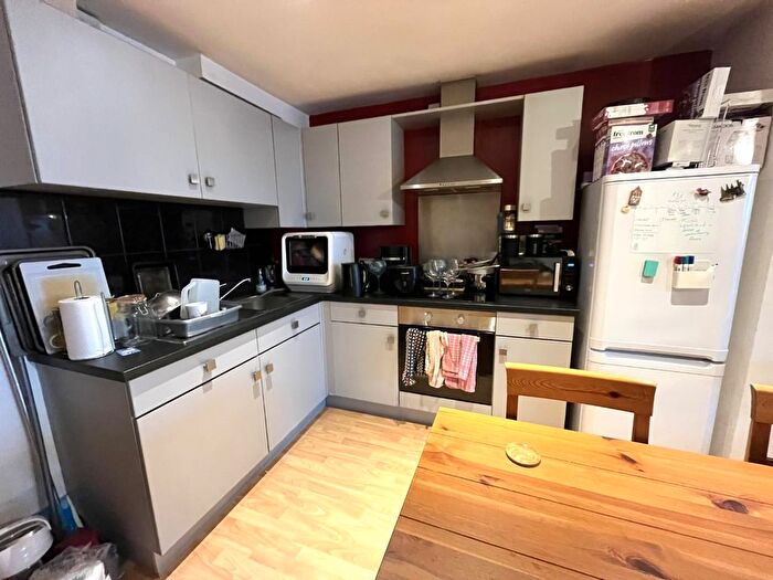 2 Bedroom Flat To Rent In Lovell House, Skinner Lane, Leeds, LS7