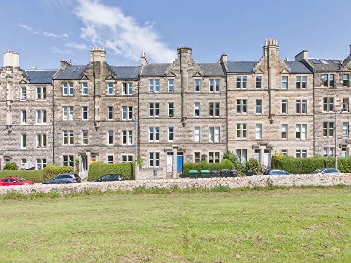1 Bedroom Flat To Rent In Royal Park Terrace, Meadowbank, Edinburgh, EH8