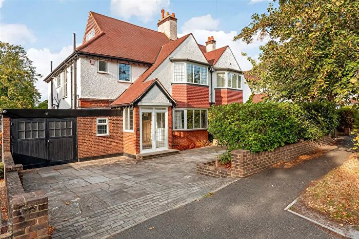6 Bedroom Property To Rent In Highfield Road, Purley, CR8