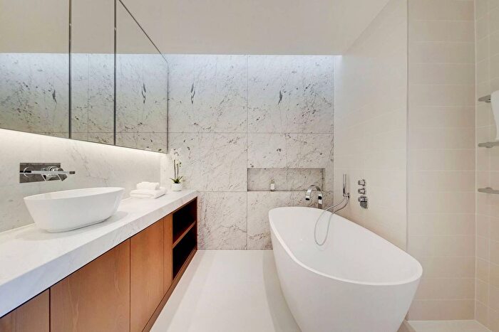 3 Bedroom Flat For Sale In Chelsea Island, Chelsea Harbour, London, SW10